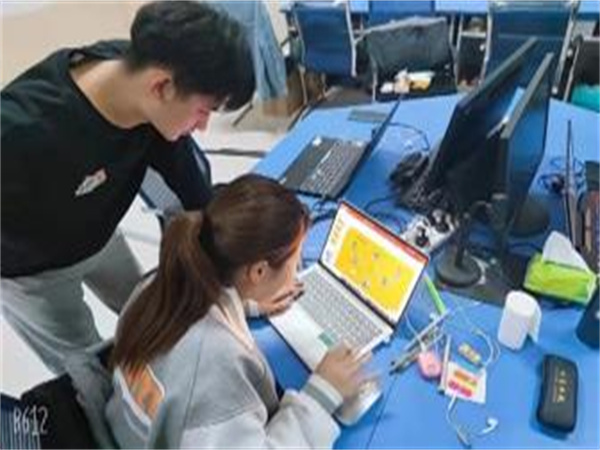 我院学生参加“2021年河北省电子信息职业技能大赛——BIM综合应用”获团体二等奖